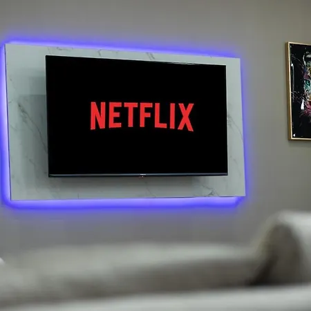 Апартаменти Near Centre & Elland Road