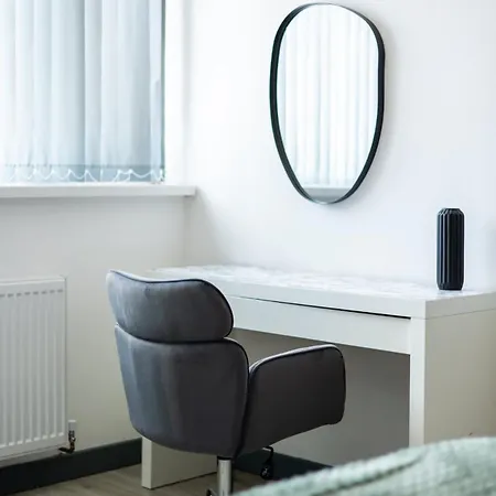 Apartment Near Centre & Elland Road