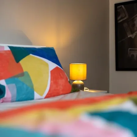 Near Centre & Elland Road